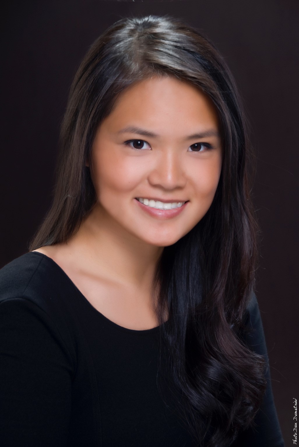 alina cheung headshot